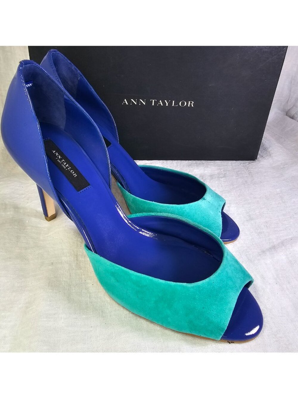 Ann Taylor Perfect Colorblock DOrsay 3.5” Stiletto Heel Peep Toe 8 Mainsail Blue